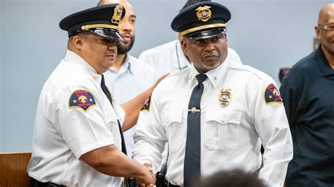 East St Louis Cops Vote No Confidence Against Police Chief