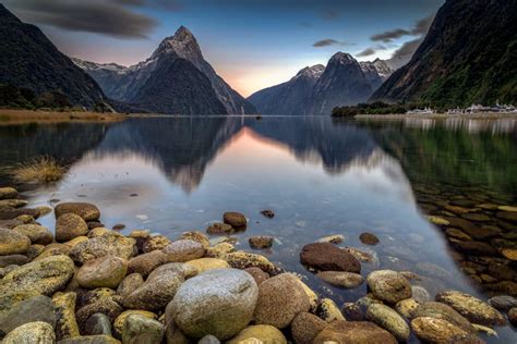 Milford Sound The 8th World Wonder In 8 Beautiful Photos Tips For