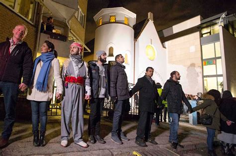 Muslims Form ‘ring Of Peace Around Oslo Synagogue The Washington Post