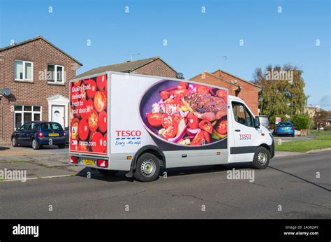 Tesco Van Hi Res Stock Photography And Images Alamy