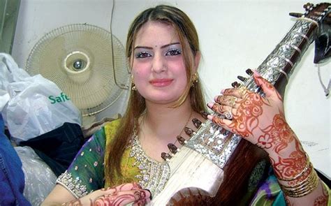 Pakistani Singer Ghazala Javed Shot Dead