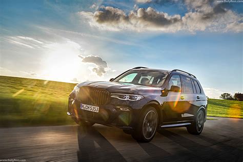 It's plenty capable at any speed, its interior is posh and it carries the latest technological trappings that buyers are after. 2020 BMW X7 M50i - Dailyrevs