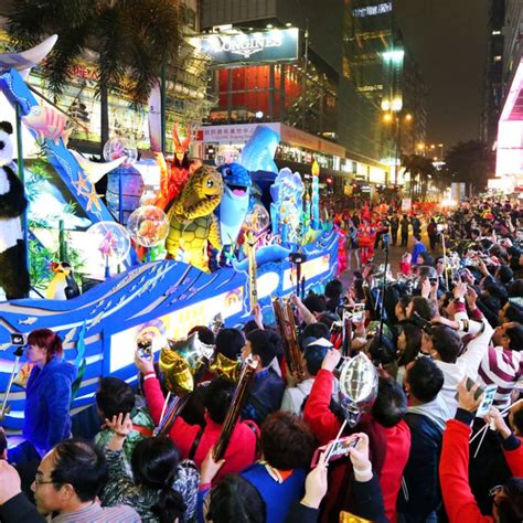 Tens Of Thousands Flock To Hong Kongs Annual Lunar New Year Night
