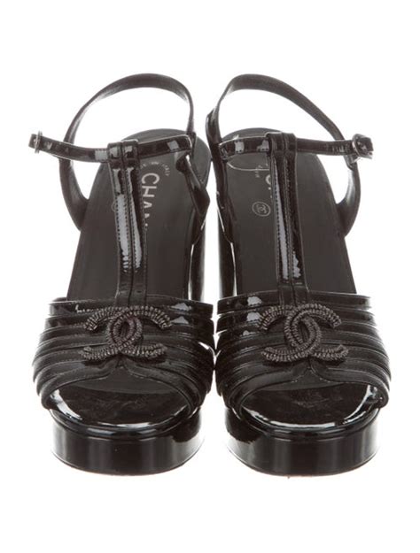Chanel Patent Platform Sandals Shoes Cha108976 The Realreal