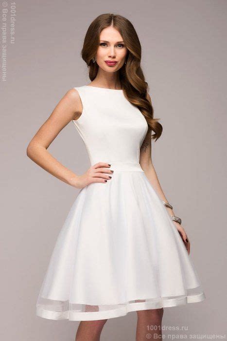 Белое платье без рукавов с вырезом и бантиками на спине | Платья, Белое платье на выпускной ...