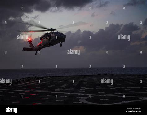 Mh 60s Seahawk Helicopter Stock Photo Alamy