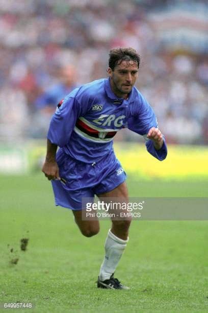 Mancini, vialli e flachi nel podio dei bomber, eder fuori dai primi dieci. MANCINI SAMPDORIA | Football, Calcio