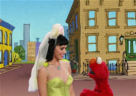 Katy Perry Spoofs Sesame Street On Snl And Lindsay Lohan Heads Back To Rehab Am Gossip Links
