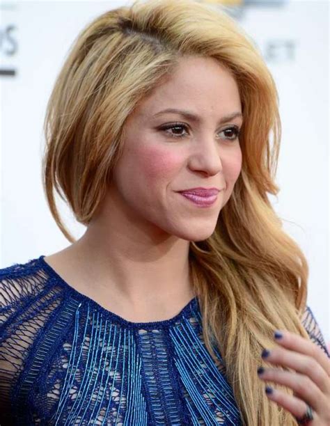 La Shakira De 41 Años De Edad Versus La Shakira De 20 El Diario Ny