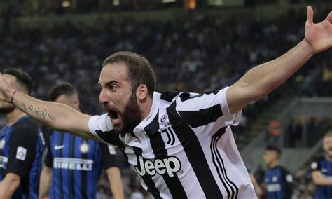 Ma si è informata con alcuni intermediari, se ci saranno le condizioni farà un tentativo. Higuain da flop a top all'improvviso: decide lui, ma alla ...