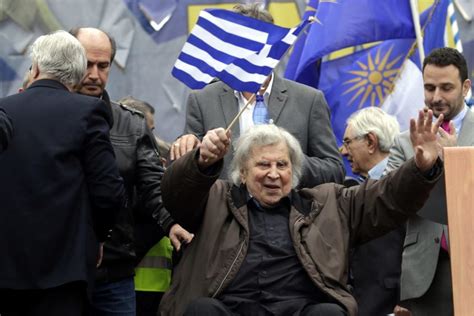 Jun 08, 2021 · τα λόγια αυτά του μίκη θεοδωράκη με τα οποία περιέγραψε κάποτε τα έργα του, ενέπνευσαν όχι μόνο τον τίτλο της έκθεσης «ο γαλαξίας μου: Μίκης Θεοδωράκης: Ιστορική ήττα και εθνική μειοδοσία το ...