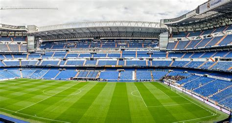 With a current seating capacity of 81,044, it has been the home stadium of real madrid since its completion in 1947. Visiter le stade Santiago Bernabeu de Madrid - Blog Voyages