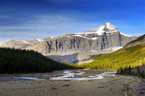 Mount Robson Provincial Park Canadian Rockies Stock Image Image Of