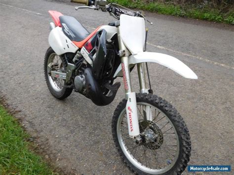 I am including (1) extra front & back tire, (1) sand paddle. Honda CR 250 for Sale in United Kingdom