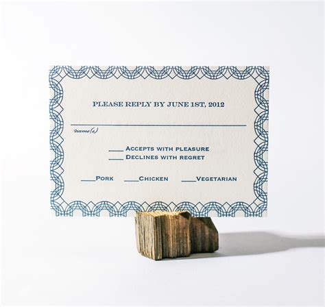 How To Respond To A Dinner Invitation
