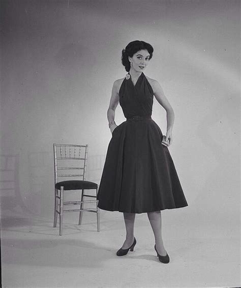 June 1951 Photographed By Nina Leen Fifties Fashion Vintage Outfits