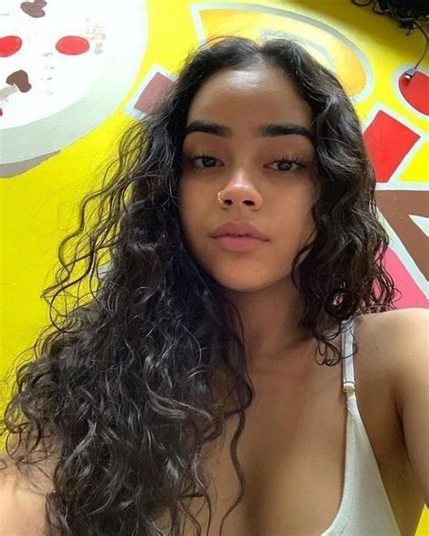 live with me or see me live a s h t r a y 22 curly girl hairstyles light skin girls