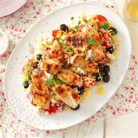 Con una carne come il pollo potete davvero sbizzarrirvi. Insalata di riso con pollo e verdure, la ricetta facile ...