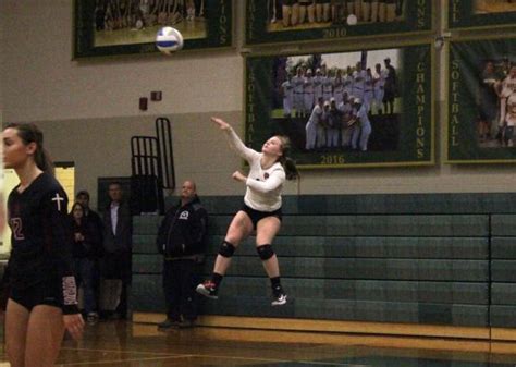 Riverview Gabriel Richard Volleyball Falls To Monroe Smcc In District
