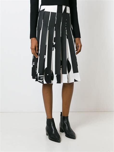 25 Statement Skirts For Fall 2015 Stylecaster