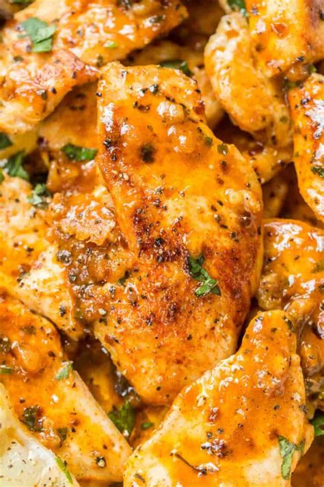 Chicken breast is a famous and delicious meal in most parts of africa. 30-Minute One Pan Lemon Chicken Breast - Valentina's Corner