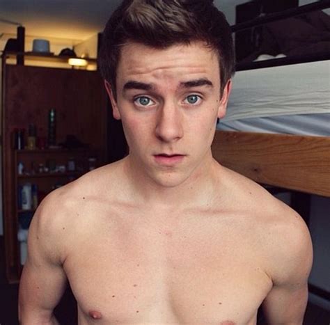 connor franta with images connor franta youtube stars youtube vloggers
