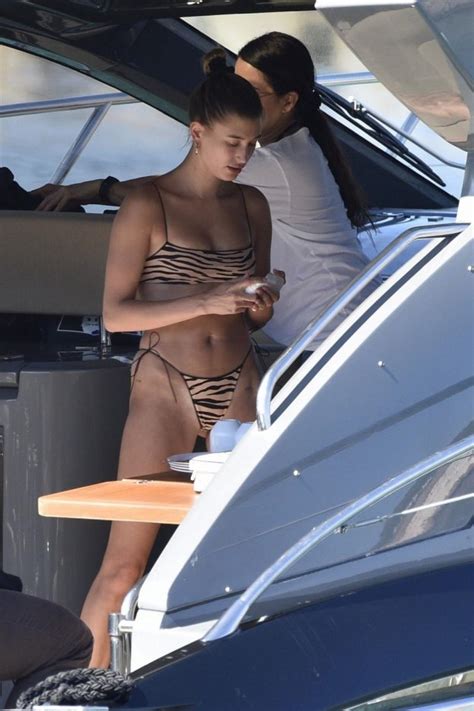 Hailey Baldwin Biebers Sexy Ass In Bikini And Tight Leggings 32 Photos The Fappening