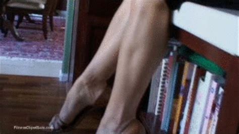 dancers island muscular calves show hi res muscular calves clips4sale