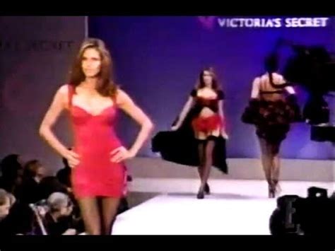 Heidi klum returns to agt with pure excitement! Heidi Klum Victoria's Secret Discovery 1997 - YouTube