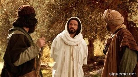 Jesús Camina a Nuestro Lado Genesis Devocional
