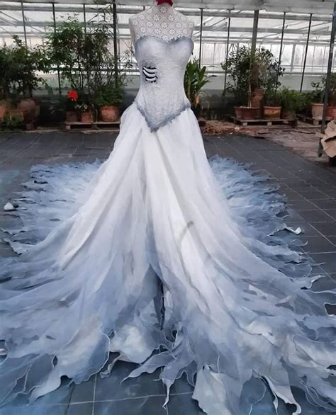 𝓐𝓻𝓼𝓮𝓷𝓲𝓬 𝓘𝓷 𝓢𝓱𝓮𝓵𝓵 on Twitter Corpse bride dress Corpse bride wedding