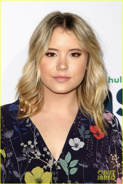 Full Sized Photo Of Taylor Spreitler Casual Premiere 02 Taylor Spreitler Is Pretty At The