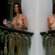 Jennifer Connelly Desnuda En Una Escena De El Secreto De Los Abbott