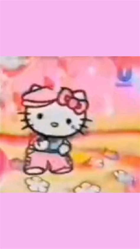 Hello Kitty Dancing Bedding Set
