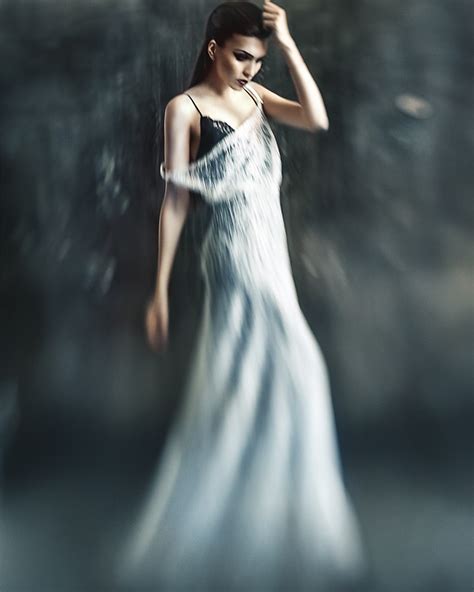 Фото Девушка в белом платье фотограф Андрей Передиреев