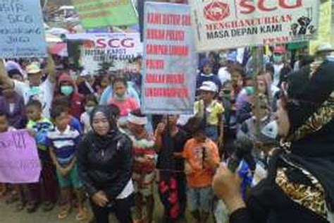 Tidak kaget jika gaji umr sukabumi atau gaji umk sukabumi berbeda dengan daerah lain. Gaji Scg Sukabumi - Ini Penyebab Puluhan Buruh Scg Dilarang Masuk Kerja Dan Akhirnya Pilih ...