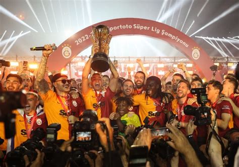 Ampiyonu Galatasaray Gazetepress
