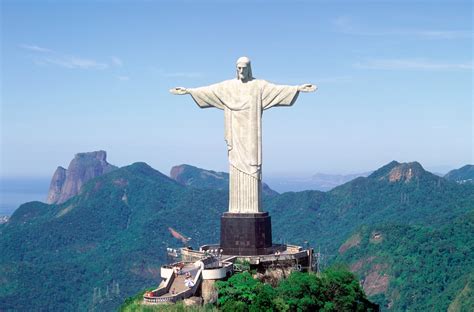 Awe Inspiring Photos Of Christ The Redeemer Statue In Rio