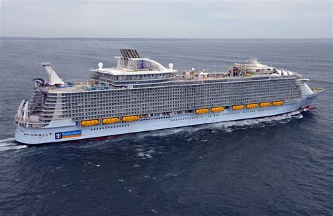 Worlds Largest Cruise Ship Joins Royal Caribbeans Fleet