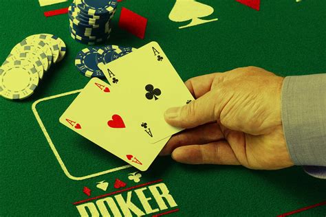 How to Play Poker: A Comprehensive Guide