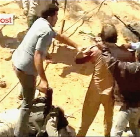 Gemäß § 2259 bgb muss ein testament, das nach dem tod des betreffenden erblassers gefunden wurde, unverzüglich an das nachlassgericht weitergeleitet werden. Libyscher Ex-Diktator: Gaddafi durch Schüsse aus nächster ...
