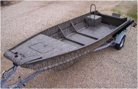 All you can hope to do is make the right tonneau cover decision after going over the available information. Duck Boat: Gator Trax Duck Boat