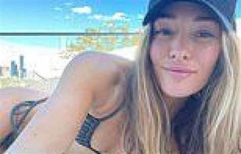 Sas Australia Star Erin Mcnaught Shows Off Her Incredible Figure In A