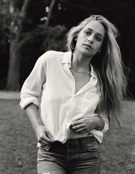 Jemima Kirke Stars In Currentelliotts Spring 2016 Ad Campaign Instyle