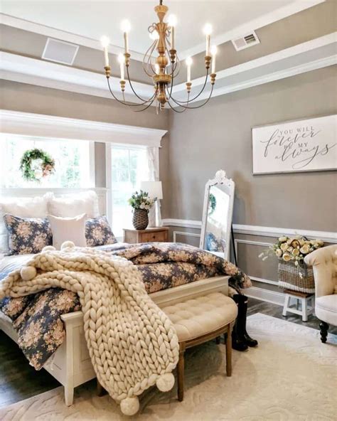 Taupe Bedroom With Black Flowered Bedding Soul And Lane