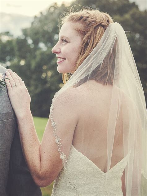 But with short hair, it can give you less sweat during summer and at the same time your hair dries up quickly. 8 Braided Wedding Hairstyles for Short Hair