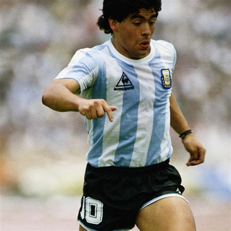 Picking the Greatest Soccer Player of Every Decade Since 1920