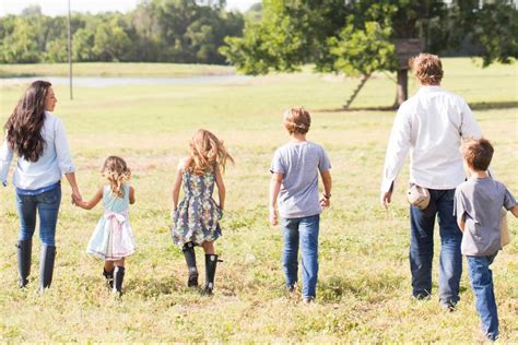 Joanna was speaking (quite inspirationally) about how she views any failures in their businesses as valuable: Chip and Joanna Gaines children | Fashionterest