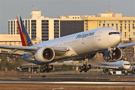 Rp C7775 Boeing 777 300er Philippine Airlines Los Angel Flickr