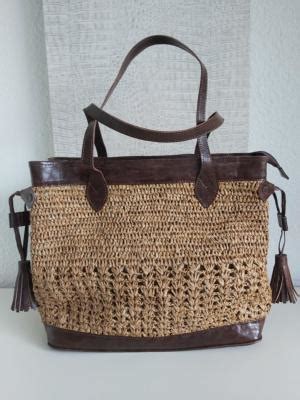 Sac En Raphia Et En Cuir Crochet Devant Fait Main De Madagascar